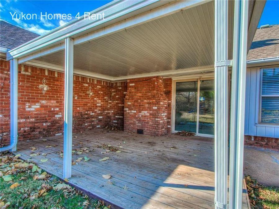 6608 Barr Ave - Photo 3 of 22