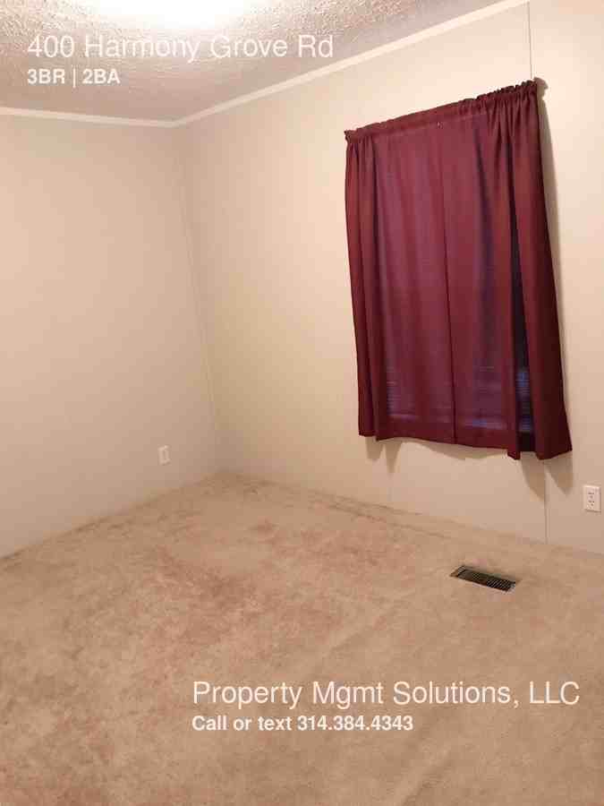 400 Harmony Grove Rd - Photo 3 of 15