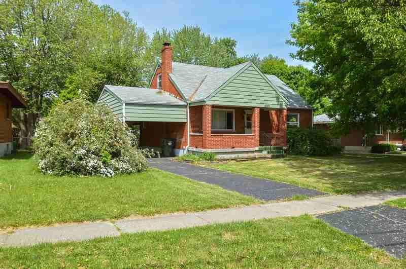 10579 Robindale Dr - Photo 2 of 23