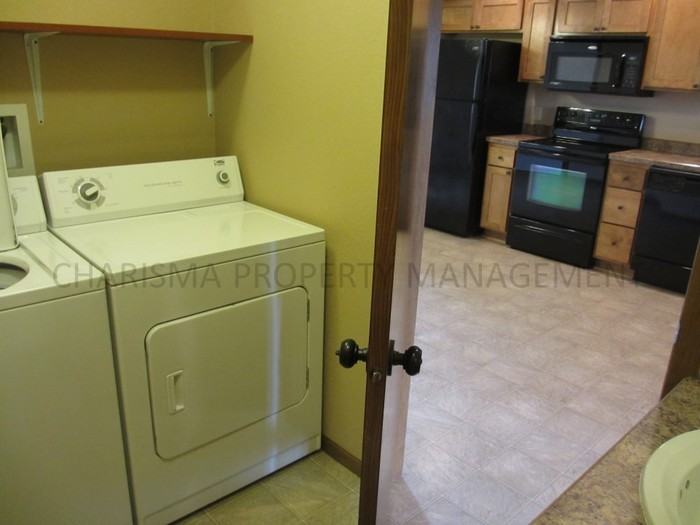 2621 W 60th St N - Photo 3 of 11
