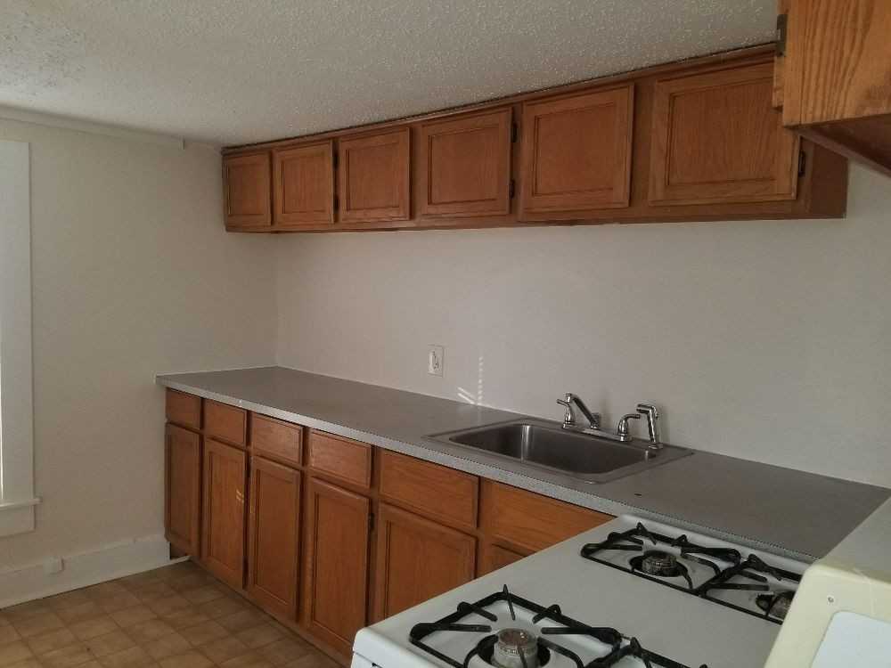 1098 Boston Ave #a - Photo 2 of 11