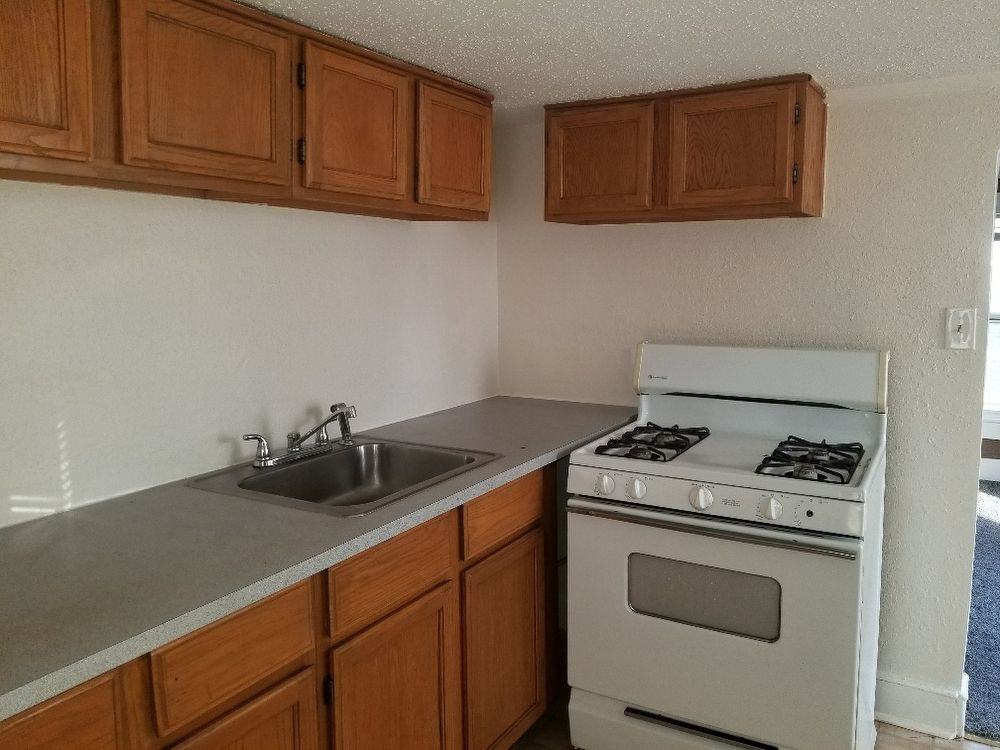 1098 Boston Ave #a - Photo 3 of 11