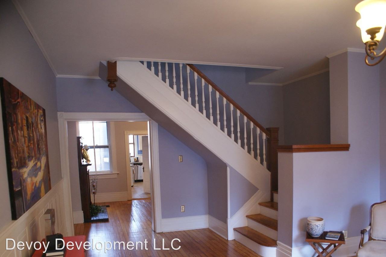 3823 Flad Ave - Photo 3 of 22