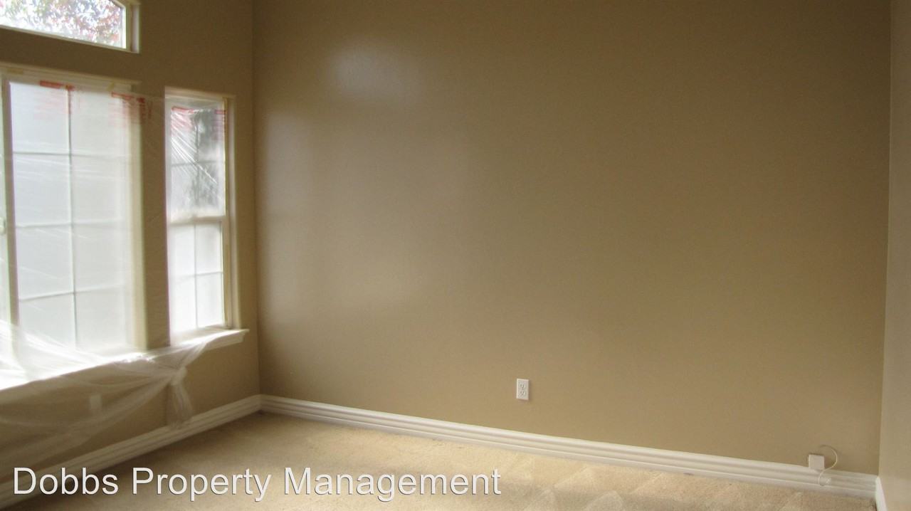 2916 Giovanetti Ave - Photo 3 of 23