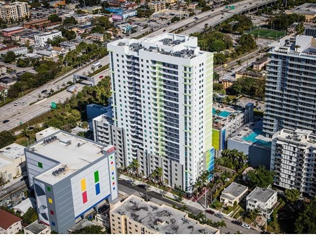 Broadstone Brickell - Photo 3 of 27