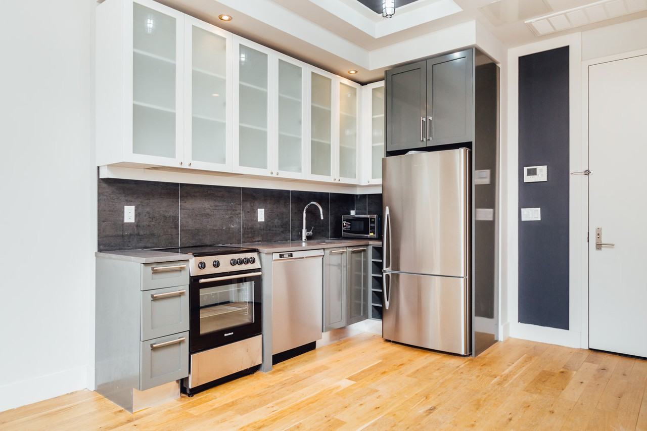 785 Dekalb Avenue #PHF