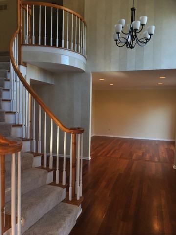 60 Dougshire Ct - Photo 2 of 15