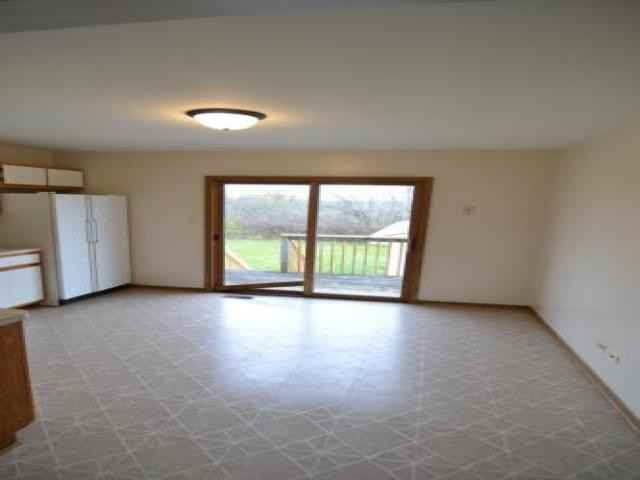 2107 Tamarack Dr - Photo 3 of 6