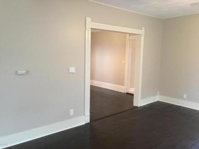 210 E Brayton Rd - Photo 3 of 6