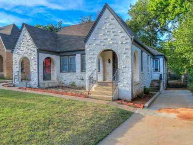 2835 NW 22nd St - Photo 2 of 6