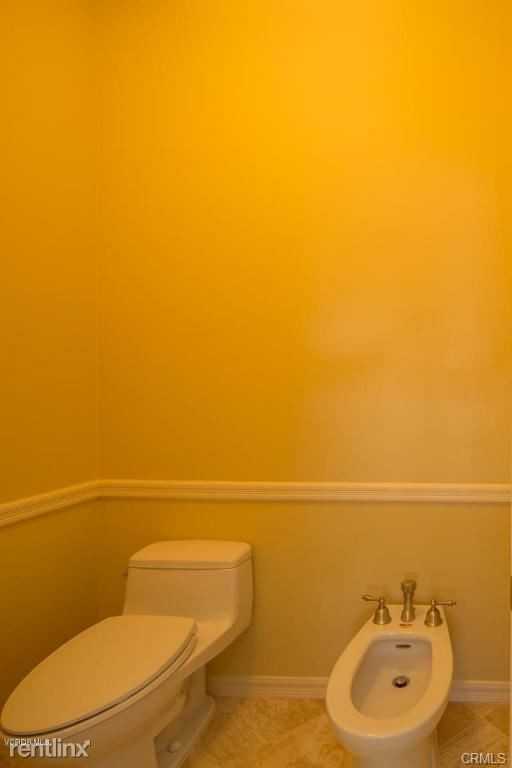 29325 Queens Way - Photo 2 of 23