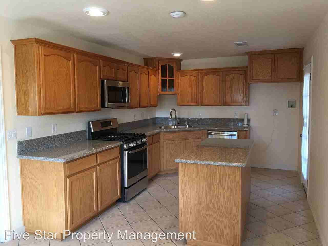 5670 10th St - Photo 3 of 19