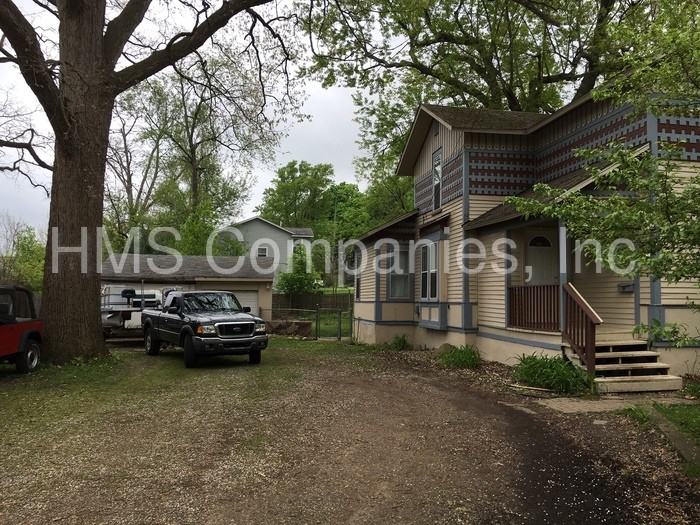 1121 Forbes St - Photo 2 of 2