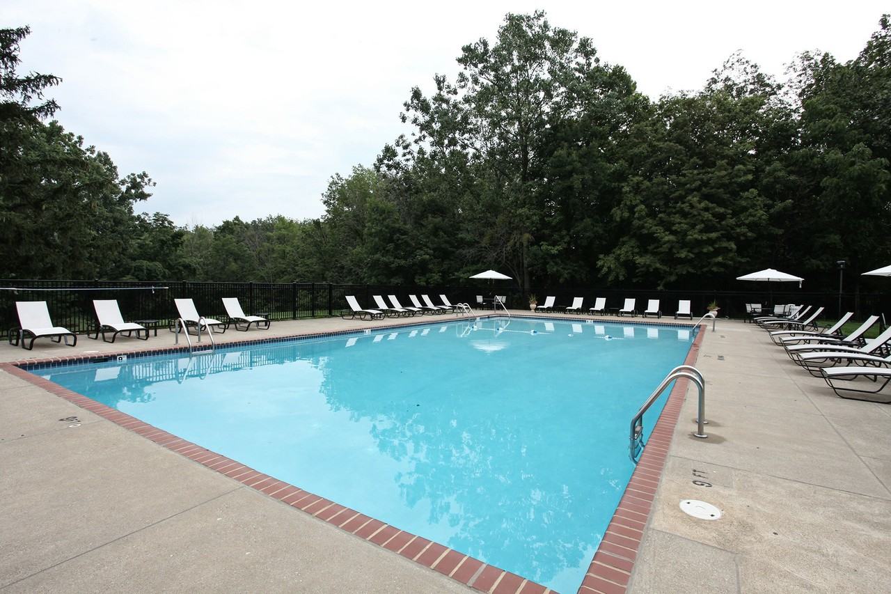 Hamilton House Apartments 250 Chatham Way, Mayfield Heights, OH 44124