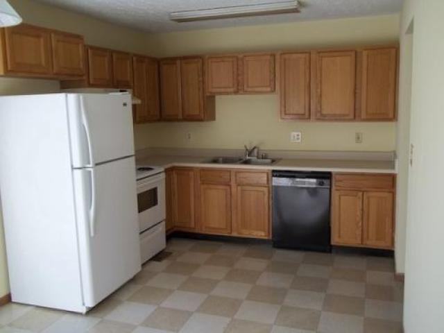 120 Harlan St - Photo 2 of 3