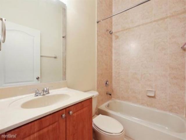 18337 NW 89th Ave - Photo 3 of 6