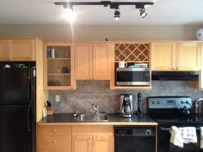 908 17 Ave SW #209 - Photo 2 of 6