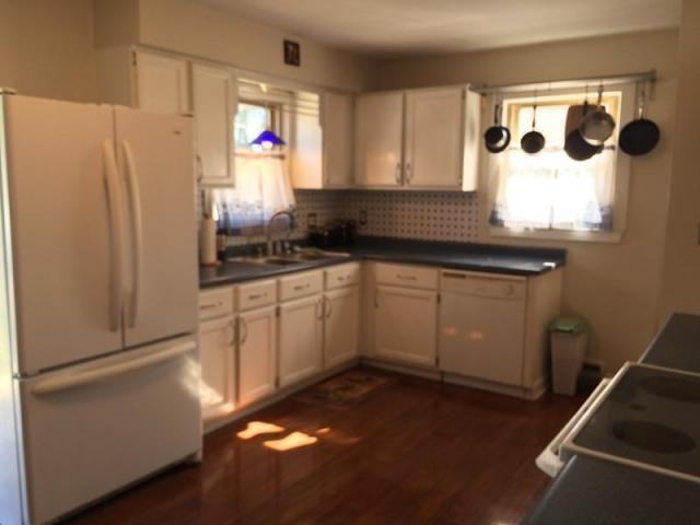 10422 W Lancaster Ave - Photo 3 of 6
