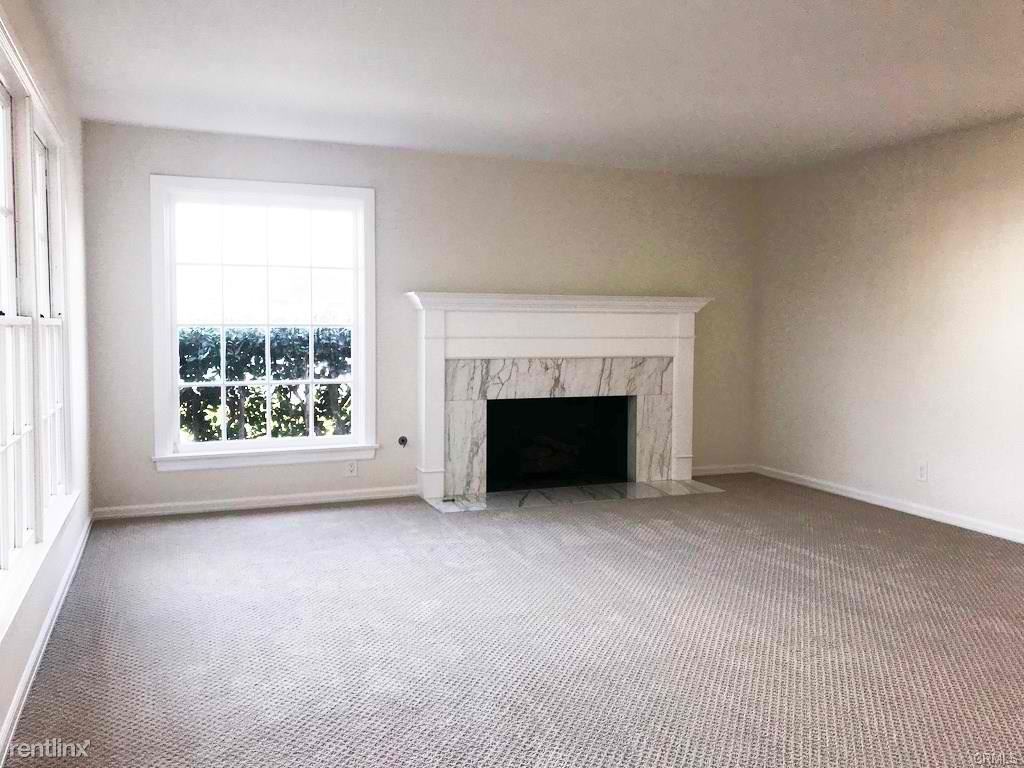 127 Shorecliff Rd - Photo 3 of 27