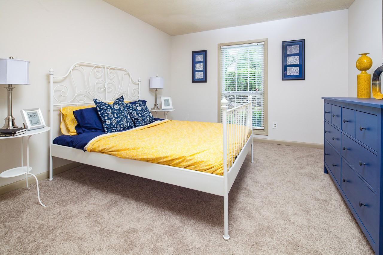 Clifton Glen - Photo 3 of 27