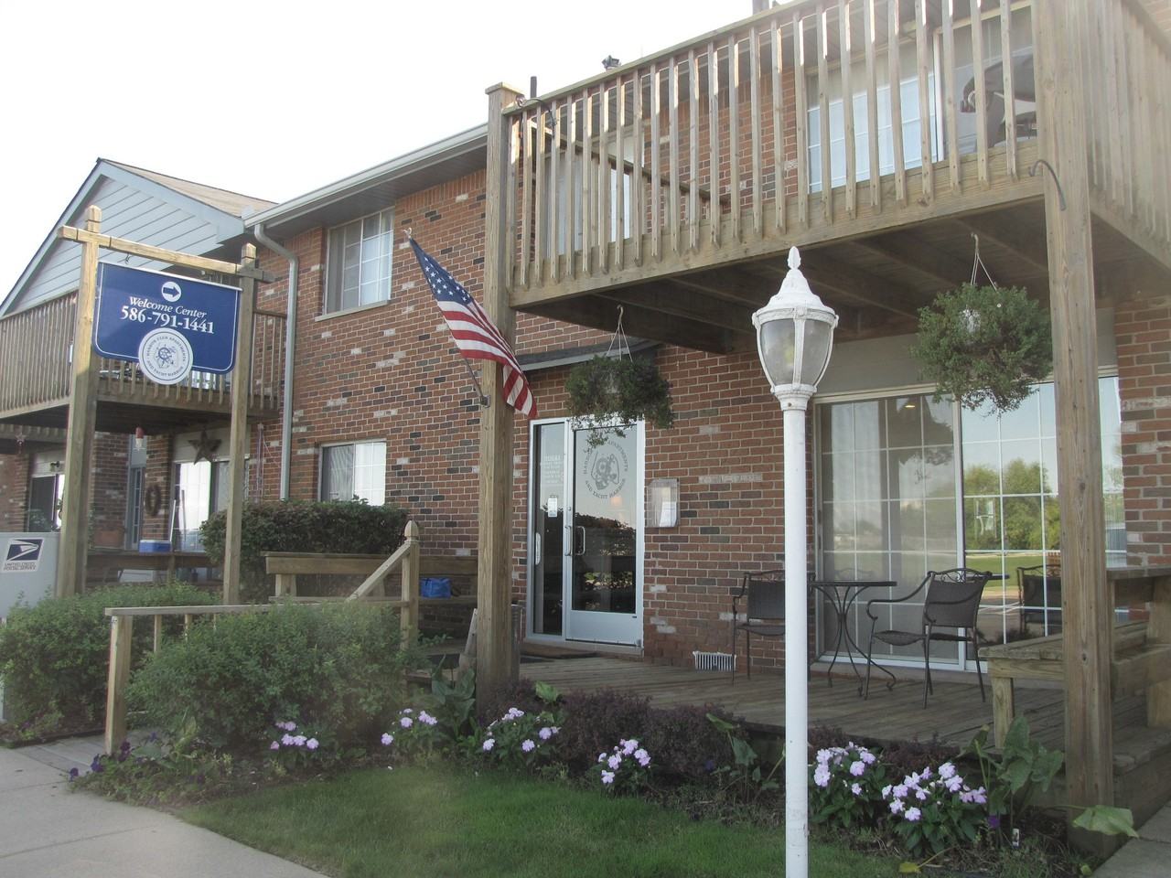 Harbor Club South - Photo 3 of 22