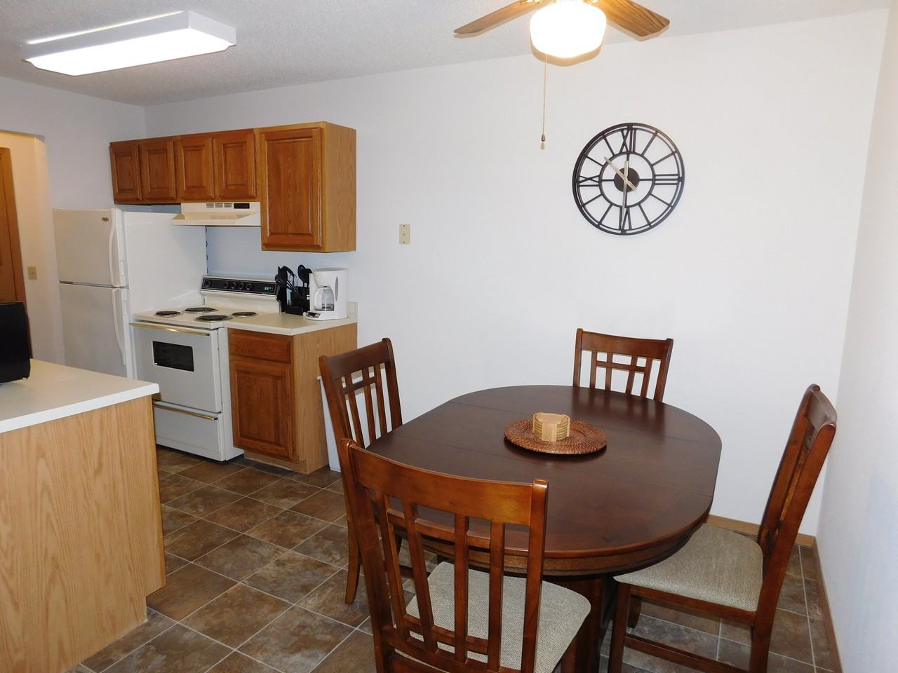 Colonial Heights - Photo 3 of 21