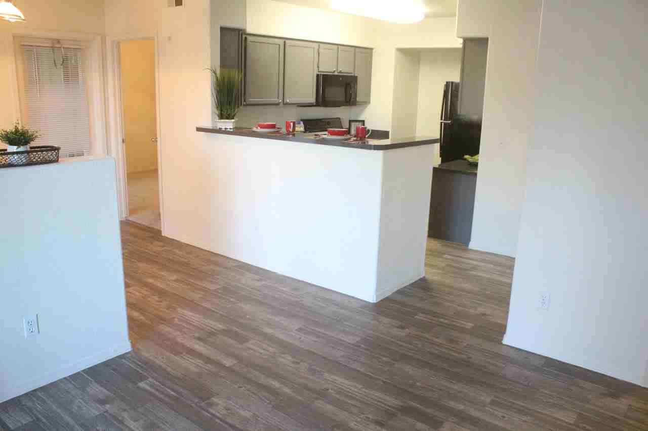 Green Leaf Arrowhead Ranch - Photo 3 of 35