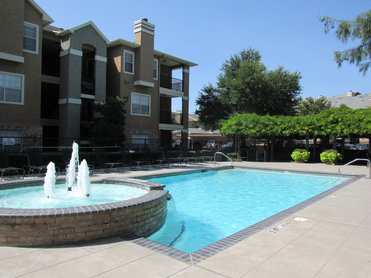 Stoneleigh at Mesquite Apartments 3700 Poteet Dr, Mesquite, TX 75150