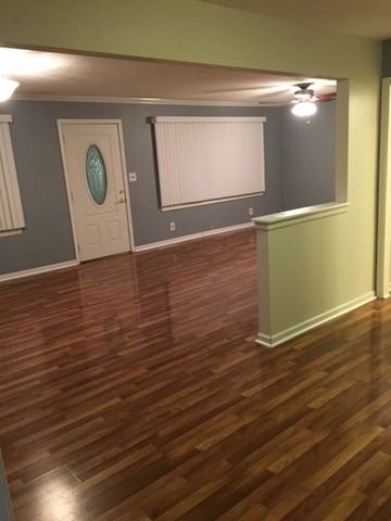 709 S Riverside Dr - Photo 3 of 11