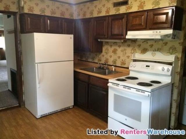 816 9th St N - Photo 3 of 6