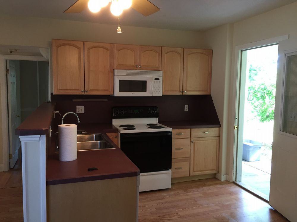 20 Hough St #1stFL - Photo 3 of 9