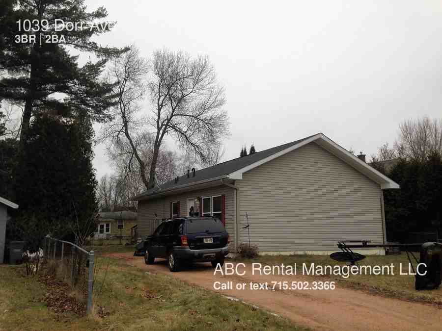 1039 Dorr Ave - Photo 2 of 16