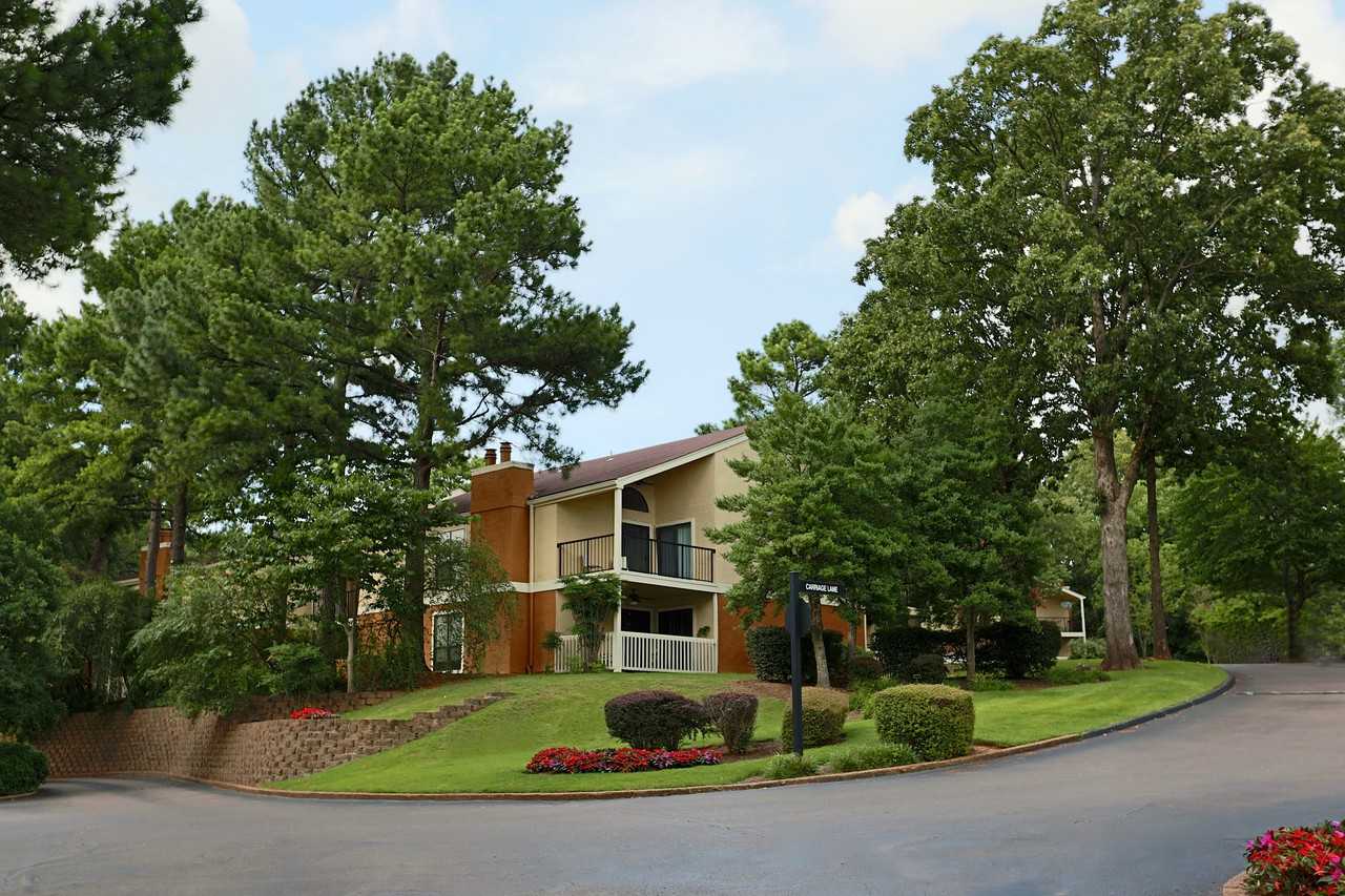 Country squire apartments