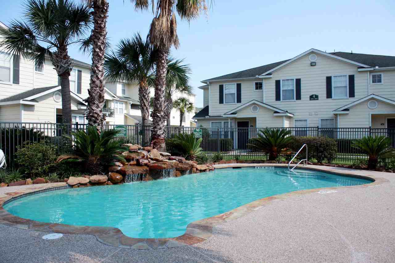 Chateaux Normandie Apartments 333 Normandy St, Houston, TX 77015 Zumper