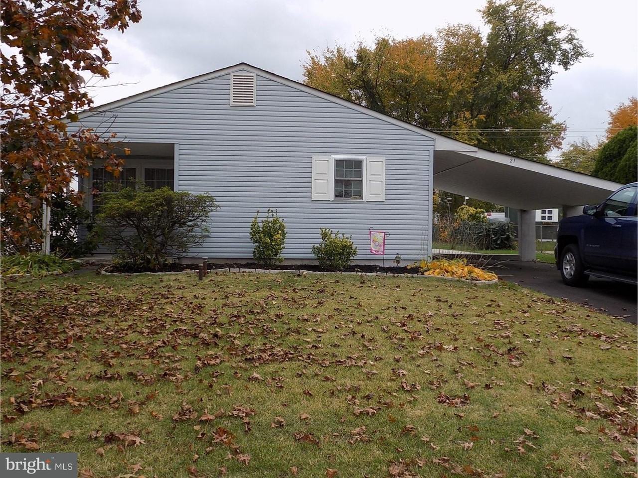 21 Tanglewood Ln - Photo 2 of 16