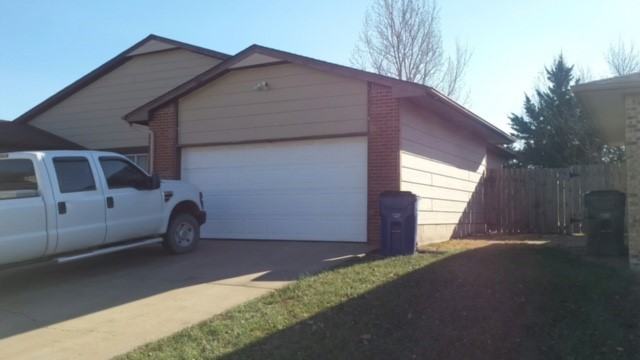 8709 E Longlake Cir - Photo 2 of 7