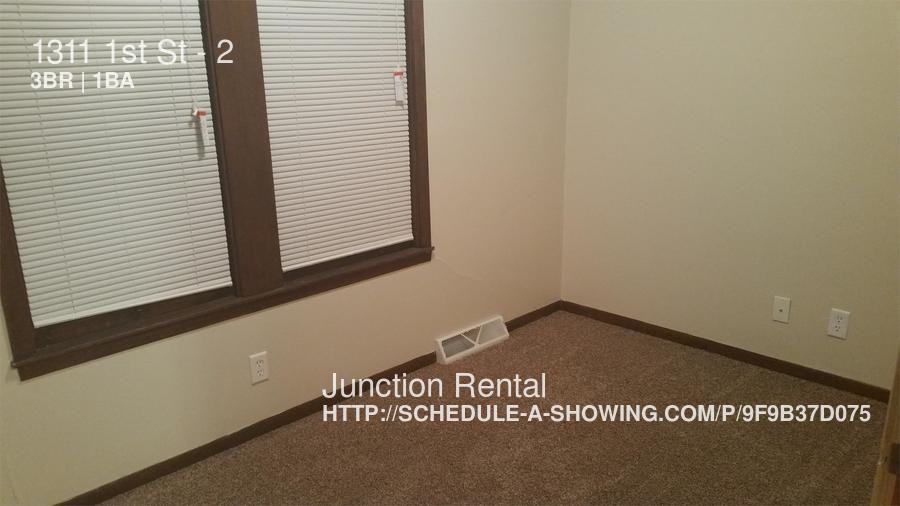 1311 1st St #2 - Photo 3 of 9