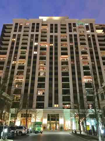 1322 S Prairie Ave #910