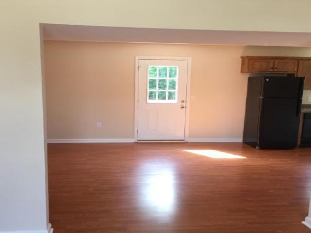 804 Melanie Ln - Photo 2 of 6