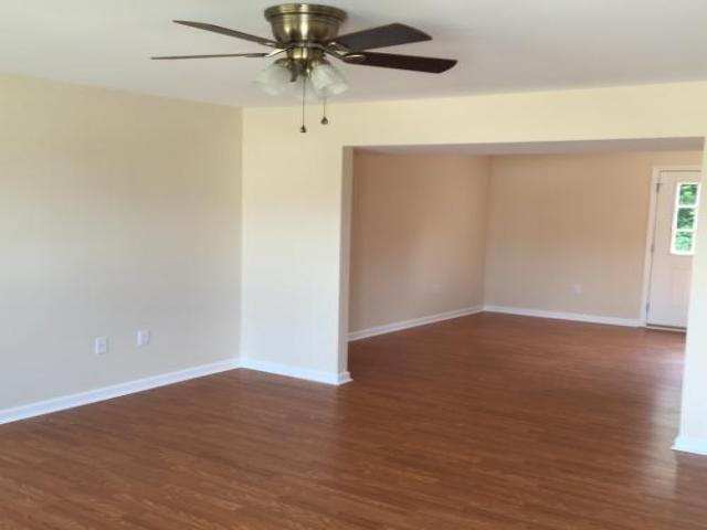 804 Melanie Ln - Photo 3 of 6