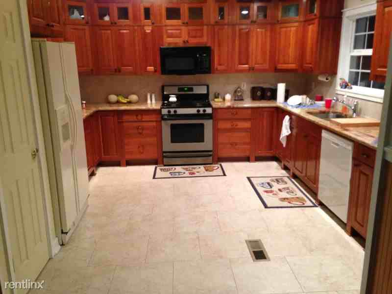 695 Gulf Crest Rd - Photo 2 of 12