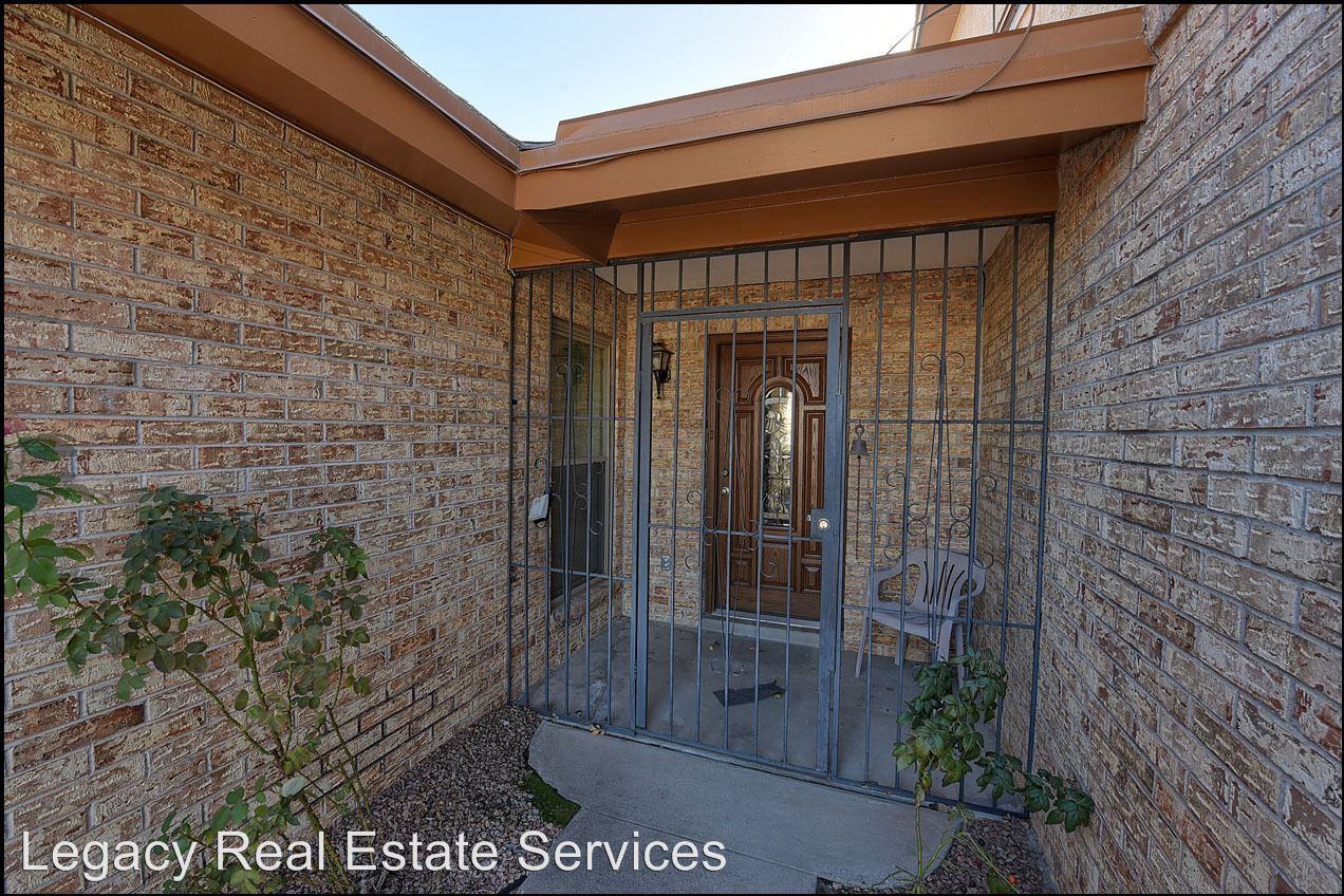 160 Silver Shadow Dr #A - Photo 3 of 31