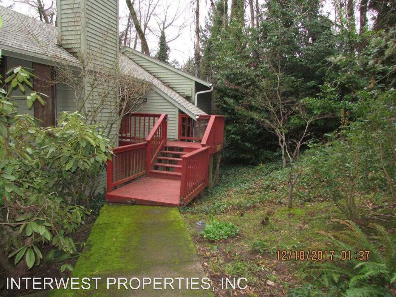 2303 - 2305 SW 64TH AVE - Photo 2 of 19