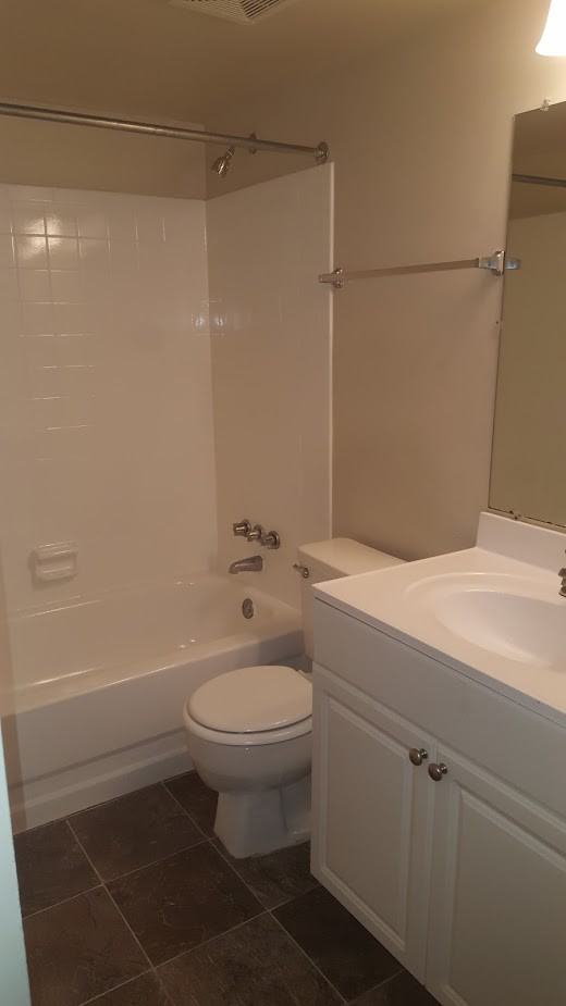 8 Independence Hall - Photo 2 of 20