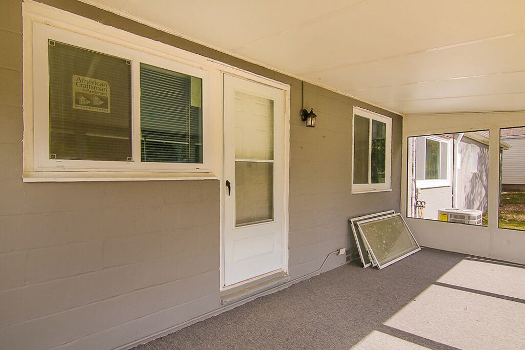 68 Ennis Ave - Photo 2 of 32