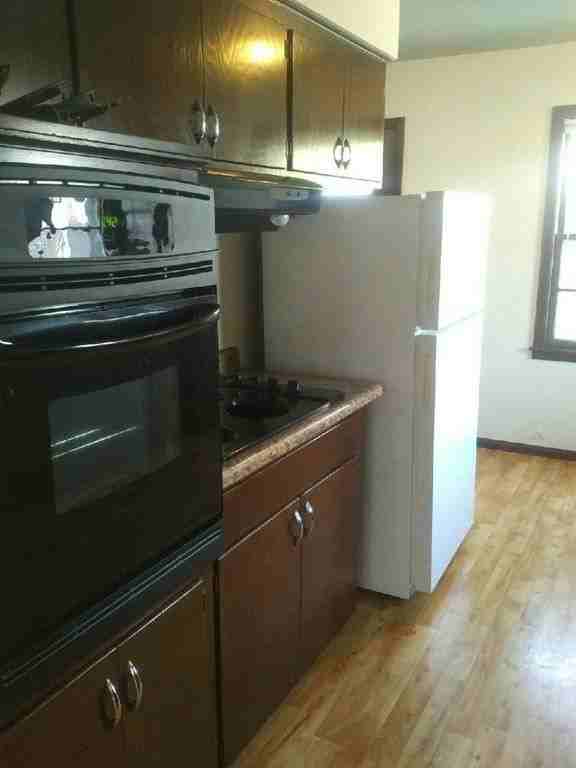 4404 Brookside Ave - Photo 3 of 7