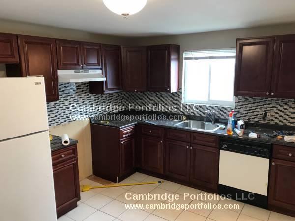 50 Waltham St 1stFL - Photo 2 of 5