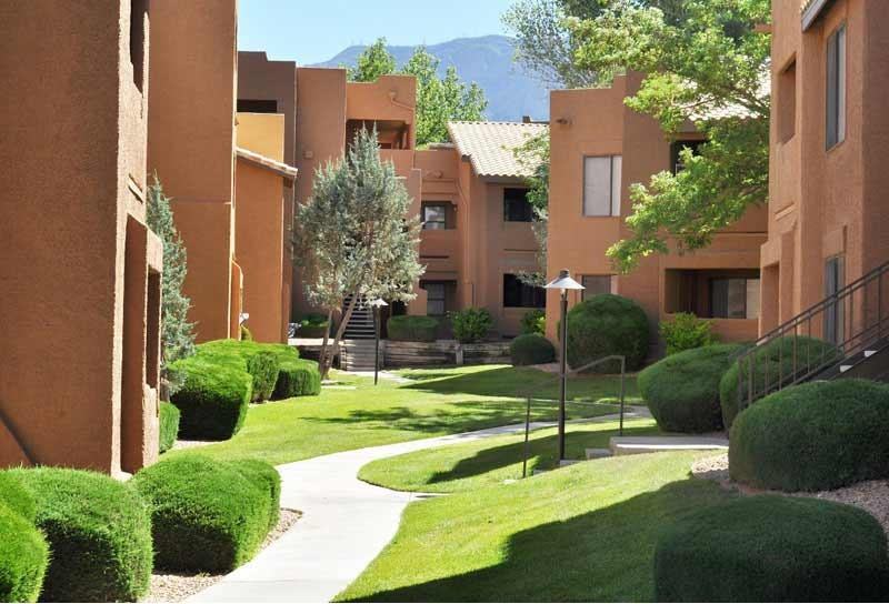 La Mirage - Photo 3 of 22