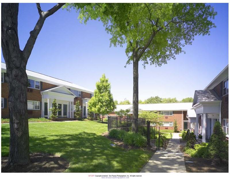 Foxhall Apartments - Photo 2 of 7