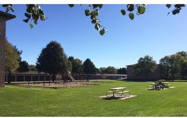 Winchester Place Apartments 11307 Robinson Dr, Coon Rapids, MN 55433